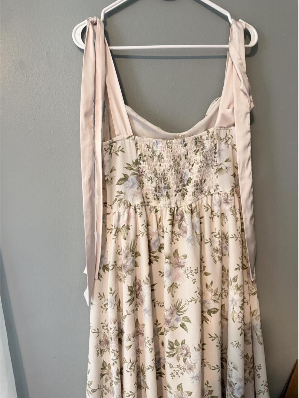 MINE A-line midi dress with floral print in cream & white, - Picture 7 of 8